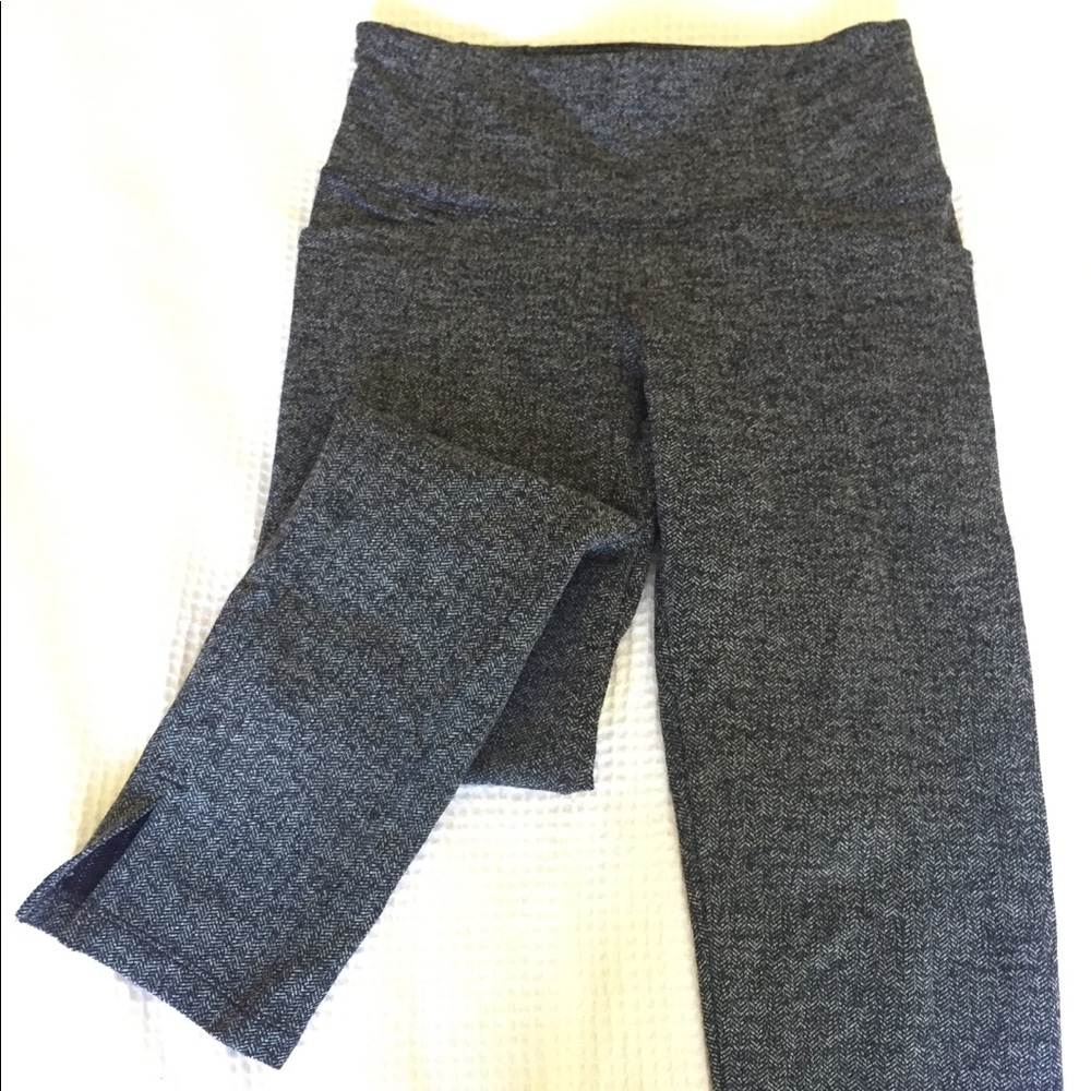 Athleta herringbone cropped leggings